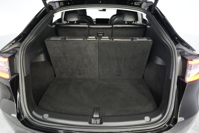 2024 Tesla Model Y — photo 6 of 26