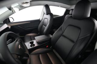 2024 Tesla Model Y — photo 3 of 26