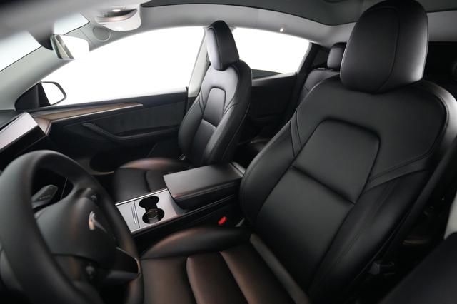 2024 Tesla Model Y — photo 3 of 26