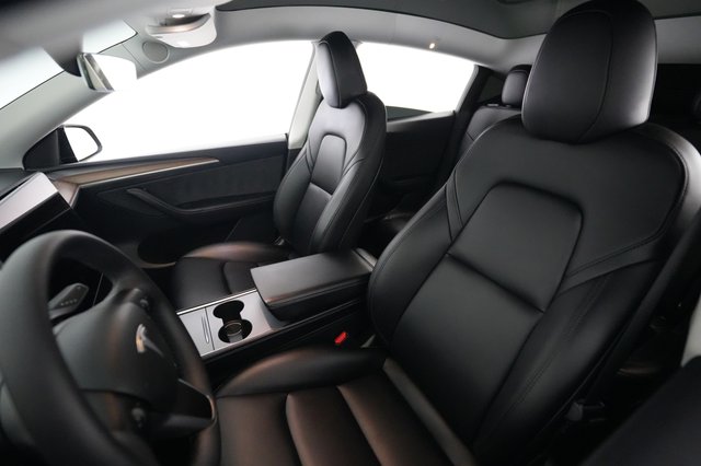 2024 Tesla Model Y — photo 3 of 26