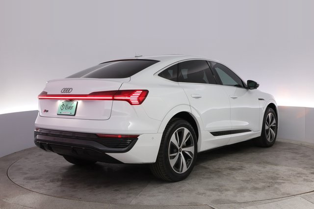 2024 Audi Q8 e-tron — photo 2 of 22