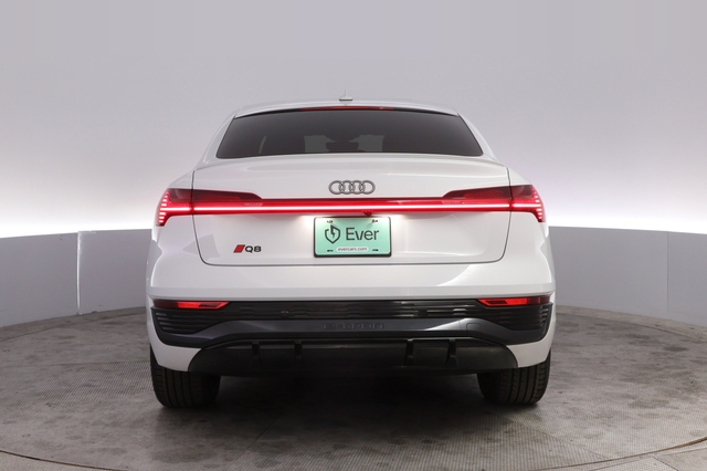2024 Audi Q8 e-tron