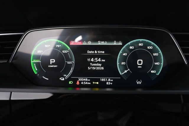 2024 Audi Q8 e-tron