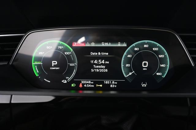 2024 Audi Q8 e-tron — photo 5 of 22