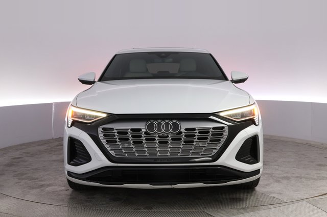 2024 Audi Q8 e-tron — photo 9 of 22