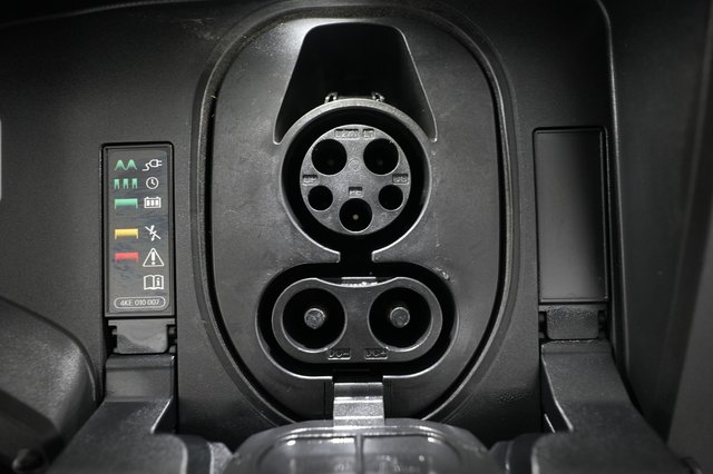 2024 Audi Q8 e-tron — photo 8 of 22