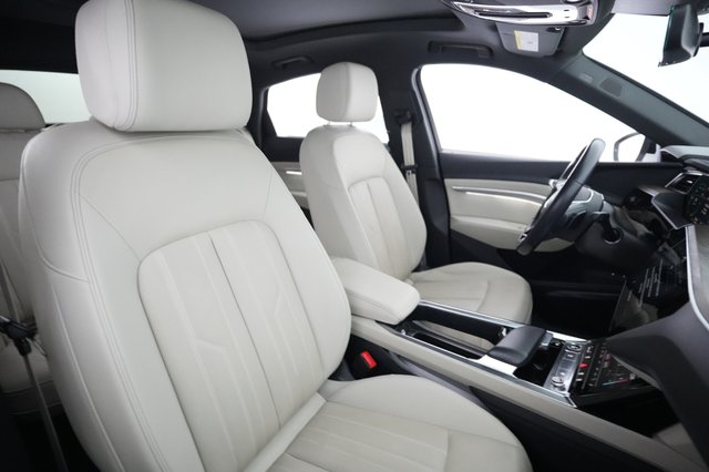 2024 Audi Q8 e-tron — photo 18 of 22