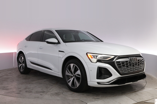 2024 Audi Q8 e-tron