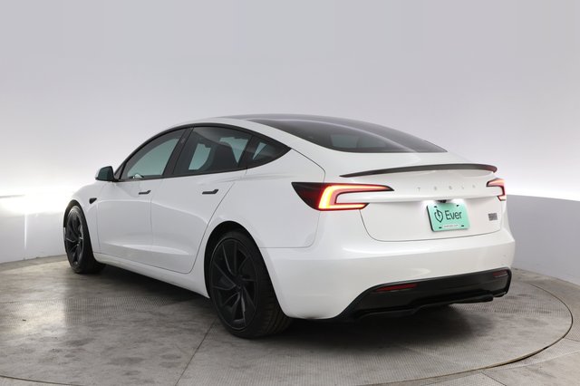 2025 Tesla Model 3 — photo 13 of 27