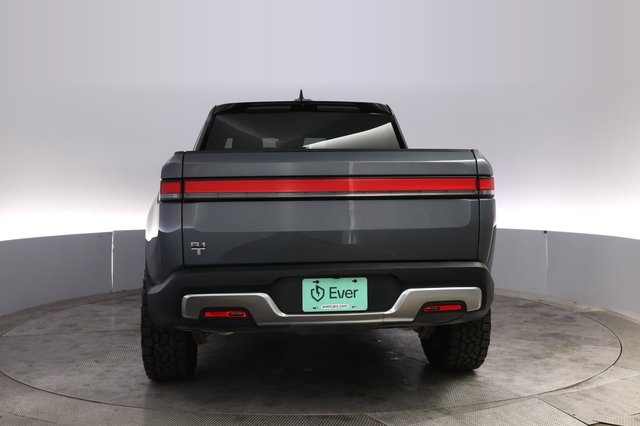 2025 Rivian R1T — photo 12 of 25