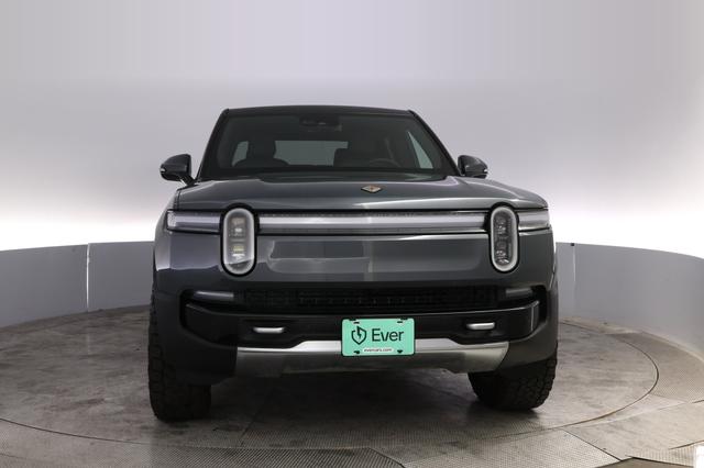 2025 Rivian R1T — photo 9 of 25