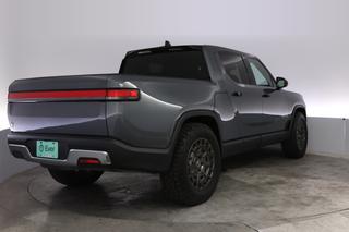 2025 Rivian R1T — photo 2 of 25