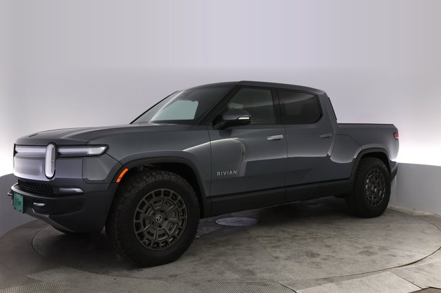 2025 Rivian R1T — photo 14 of 25