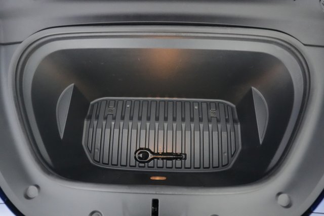 2020 Tesla Model Y — photo 20 of 28