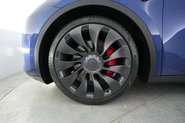 2020 Tesla Model Y — photo 15 of 28