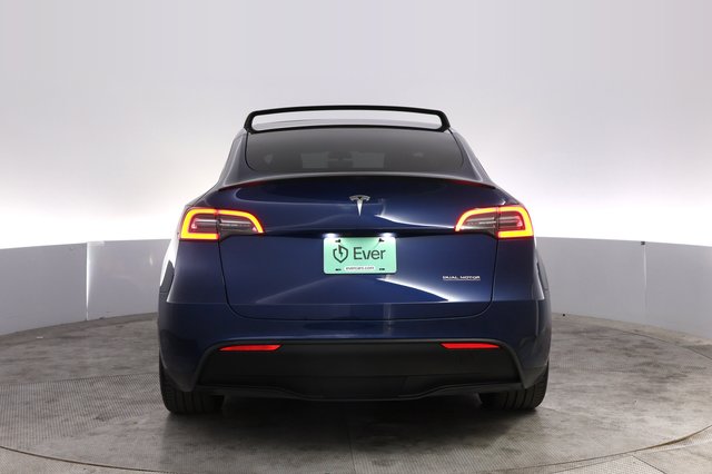 2020 Tesla Model Y — photo 12 of 28
