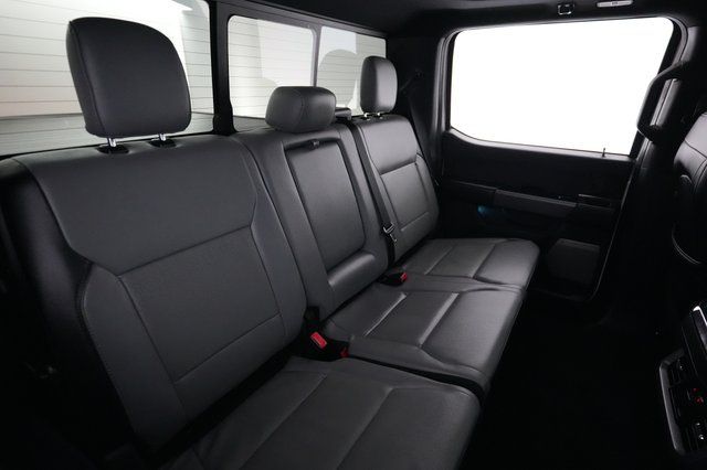 2022 Ford F-150 Lightning — photo 4 of 15