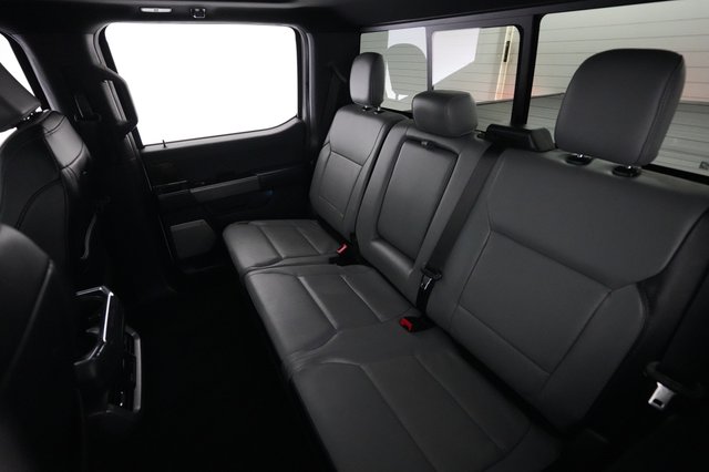 2022 Ford F-150 Lightning — photo 13 of 15