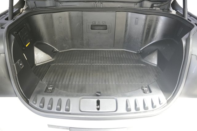 2022 Ford F-150 Lightning — photo 14 of 15