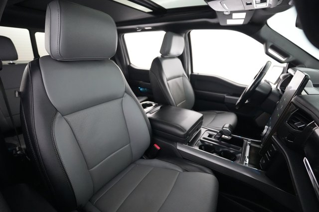 2022 Ford F-150 Lightning — photo 12 of 15