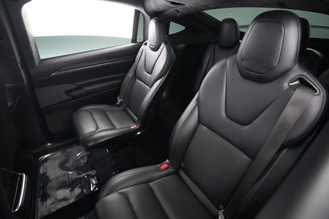 2023 Tesla Model X — photo 19 of 33