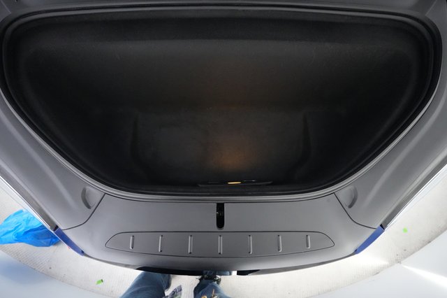 2023 Tesla Model X — photo 22 of 33