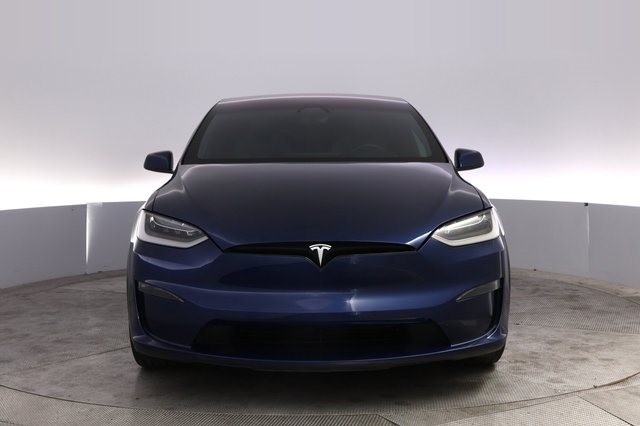 2023 Tesla Model X — photo 9 of 33
