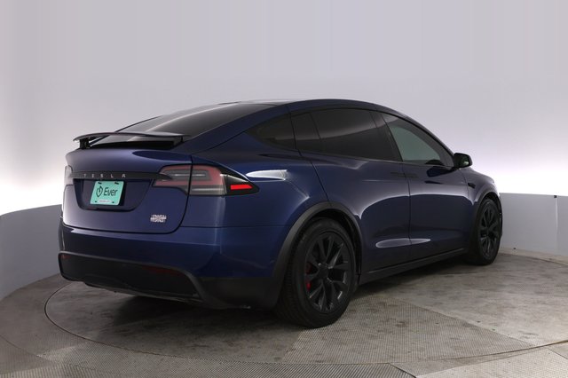 2023 Tesla Model X — photo 2 of 33