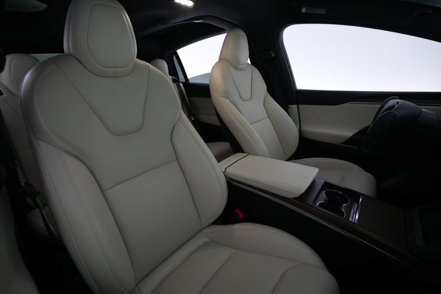 2023 Tesla Model X — photo 3 of 26