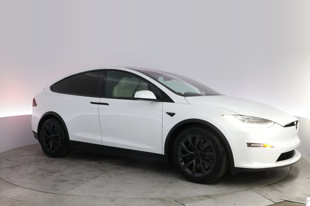 2023 Tesla Model X — photo 11 of 26