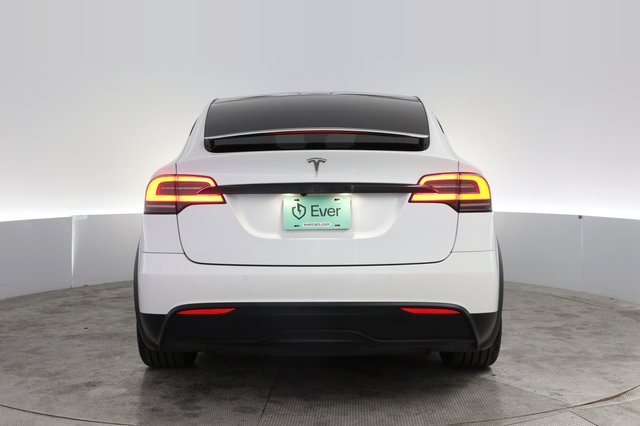 2023 Tesla Model X — photo 12 of 26