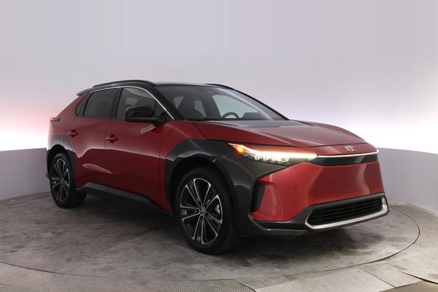 2023 Toyota bZ4X — photo 10 of 28
