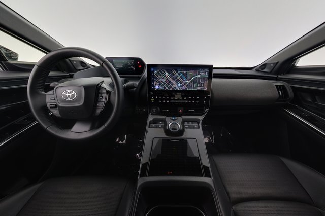 2023 Toyota bZ4X — photo 20 of 28