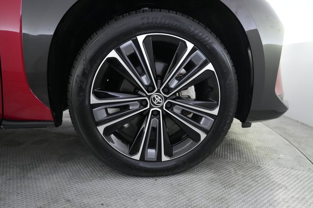 2023 Toyota bZ4X — photo 16 of 28