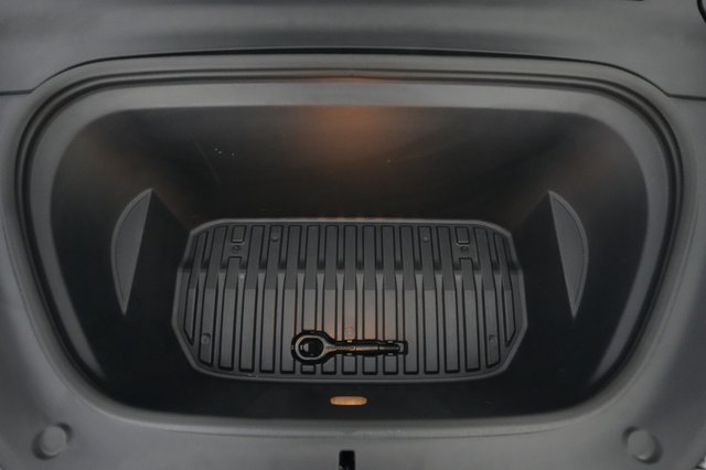 2023 Tesla Model Y — photo 20 of 22