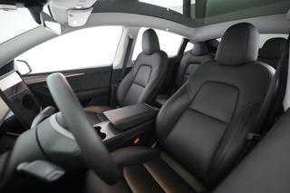 2023 Tesla Model Y — photo 3 of 22