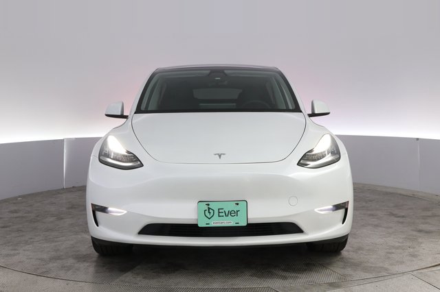 2023 Tesla Model Y — photo 9 of 22