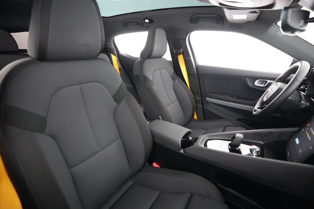 2023 Polestar 2 — photo 18 of 25