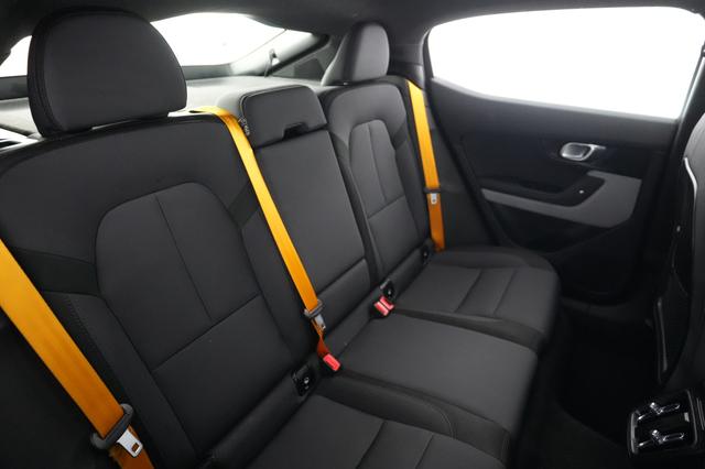 2023 Polestar 2 — photo 4 of 21