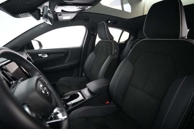 2023 Volvo C40 Recharge — photo 3 of 21