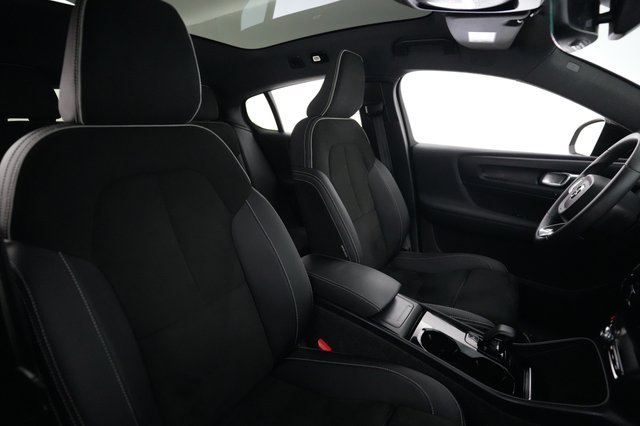 2023 Volvo C40 Recharge — photo 18 of 21