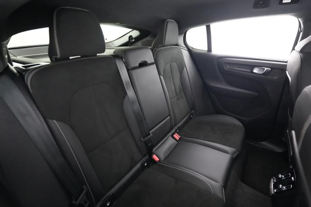 2023 Volvo C40 Recharge — photo 4 of 21