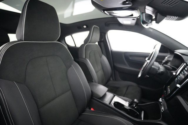2023 Volvo C40 Recharge — photo 18 of 21