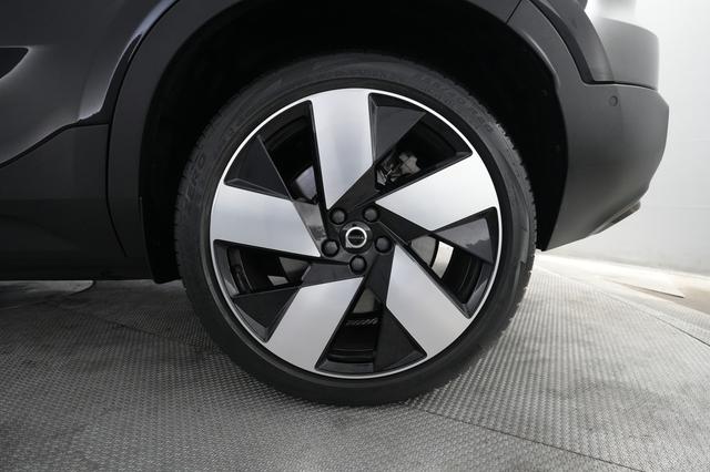 2023 Volvo C40 Recharge — photo 7 of 21