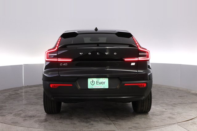 2023 Volvo C40 Recharge — photo 12 of 21
