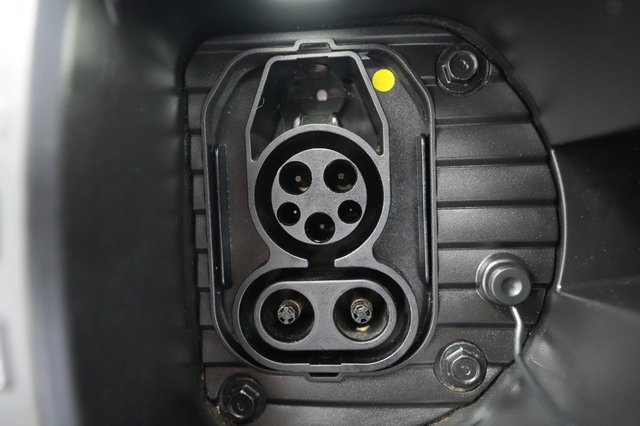 2023 Hyundai IONIQ 6 — photo 8 of 22