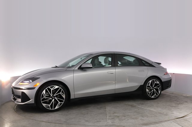 2023 Hyundai IONIQ 6 — photo 14 of 22