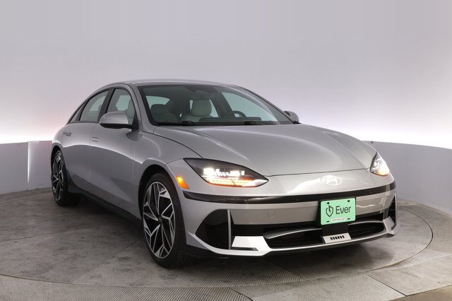 2023 Hyundai IONIQ 6 — photo 10 of 22