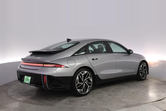 2023 Hyundai IONIQ 6 — photo 2 of 22