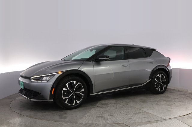 2024 Kia EV6 — photo 14 of 21